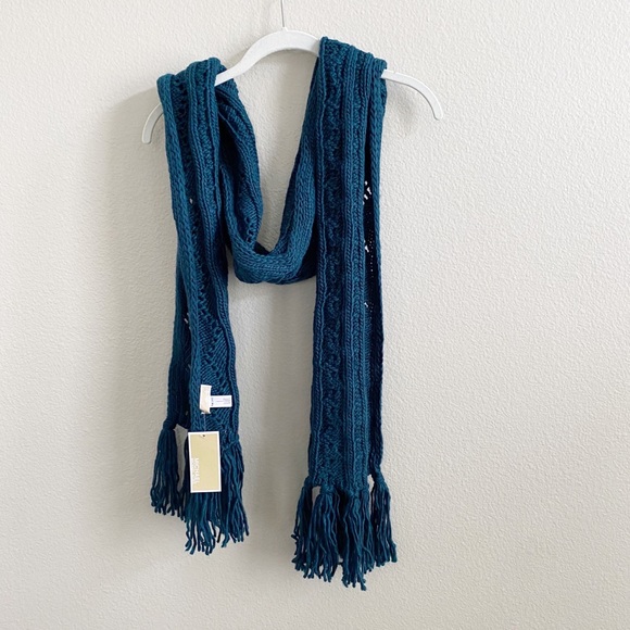 MICHAEL Michael Kors Accessories - Michael Kors Teal Knit Chunky Scarf New